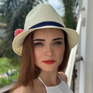 Meet your Posher, Caroll